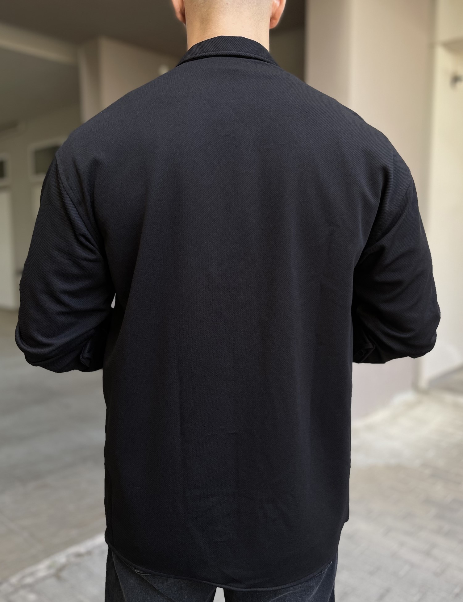 Ανδρικό μαύρο διαγωνάλ Overshirt με γιακά RMZ456 φωτογραφία